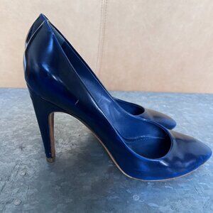 Authentic Louis Vuitton Navy Blue Leather Pumps